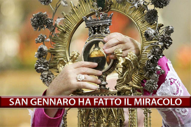 San Gennaro ha fatto il miracolo. "Il segno del sangue ancora una volta